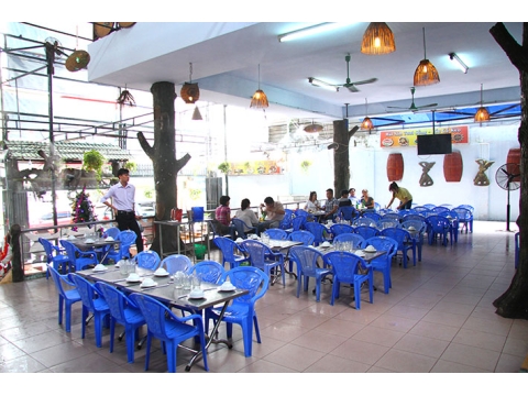 Không gian NHÀ HÀNG MƯA RỪNG