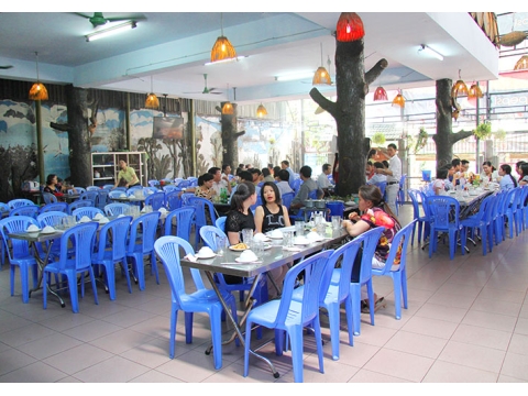 Không gian NHÀ HÀNG MƯA RỪNG