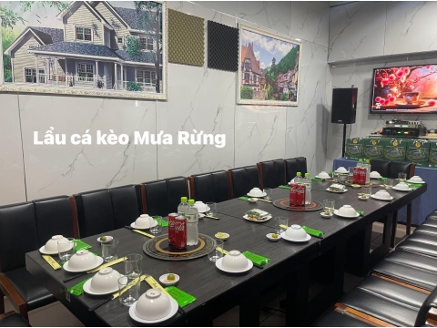 Tiệc tất niên của các bác sĩ và nhà báo.