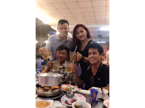 Lẩu Cá Kèo Mưa Rừng vinh hạnh là nơi gặp gỡ vui tươi của nhiều gia đình, bạn bè và các công ty.