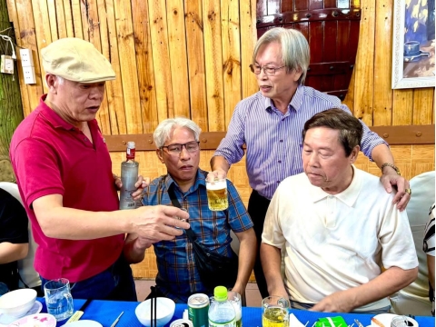 Nhà hàng Mưa Rừng hân hạnh được phục vụ quý khách là “Dân 15 C ĐHTL tụ họp ở Sg ngày 22.3.2025.” ❤️