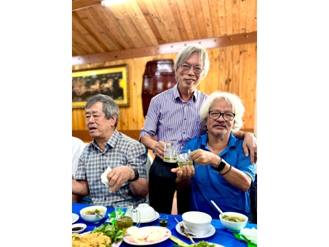 Nhà hàng Mưa Rừng hân hạnh được phục vụ quý khách là “Dân 15 C ĐHTL tụ họp ở Sg ngày 22.3.2025.” ❤️