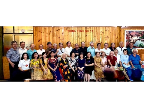 Nhà hàng Mưa Rừng hân hạnh được phục vụ quý khách là “Dân 15 C ĐHTL tụ họp ở Sg ngày 22.3.2025.” ❤️