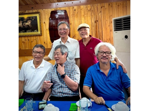 Nhà hàng Mưa Rừng hân hạnh được phục vụ quý khách là “Dân 15 C ĐHTL tụ họp ở Sg ngày 22.3.2025.” ❤️