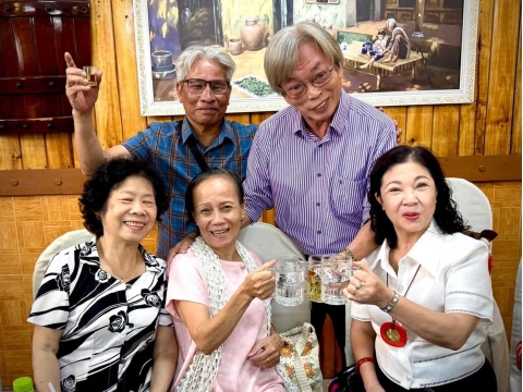 Nhà hàng Mưa Rừng hân hạnh được phục vụ quý khách là “Dân 15 C ĐHTL tụ họp ở Sg ngày 22.3.2025.” ❤️