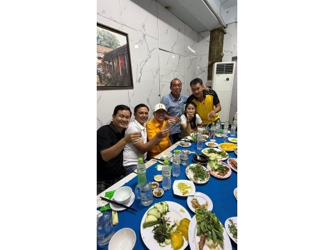 Nhà hàng Mưa Rừng hân hạnh được phục vụ sinh nhật anh Hoàng, DVDA Hiền Mai, Đạo diễn Lê Văn Thảo